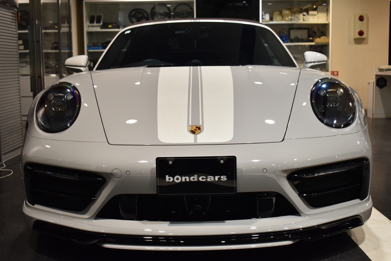 911 Carrera GTS Cabriolet (type 992.1) クレヨン TECHARTエアロ BC Forgedアルミ 地デジ ACC LEDヘッドライト BOSEサウンドシステム シートヒーター&ベンチレーション スポーツクロノ&エグゾースト bond大阪 ボンドカーズ ボンドグループ