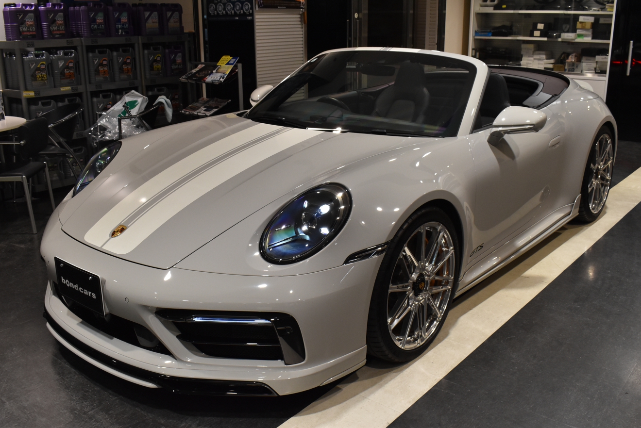 911 Carrera GTS Cabriolet (type 992.1) クレヨン TECHARTエアロ BC Forgedアルミ 地デジ ACC LEDヘッドライト BOSEサウンドシステム シートヒーター&ベンチレーション スポーツクロノ&エグゾースト bond大阪 ボンドカーズ ボンドグループ