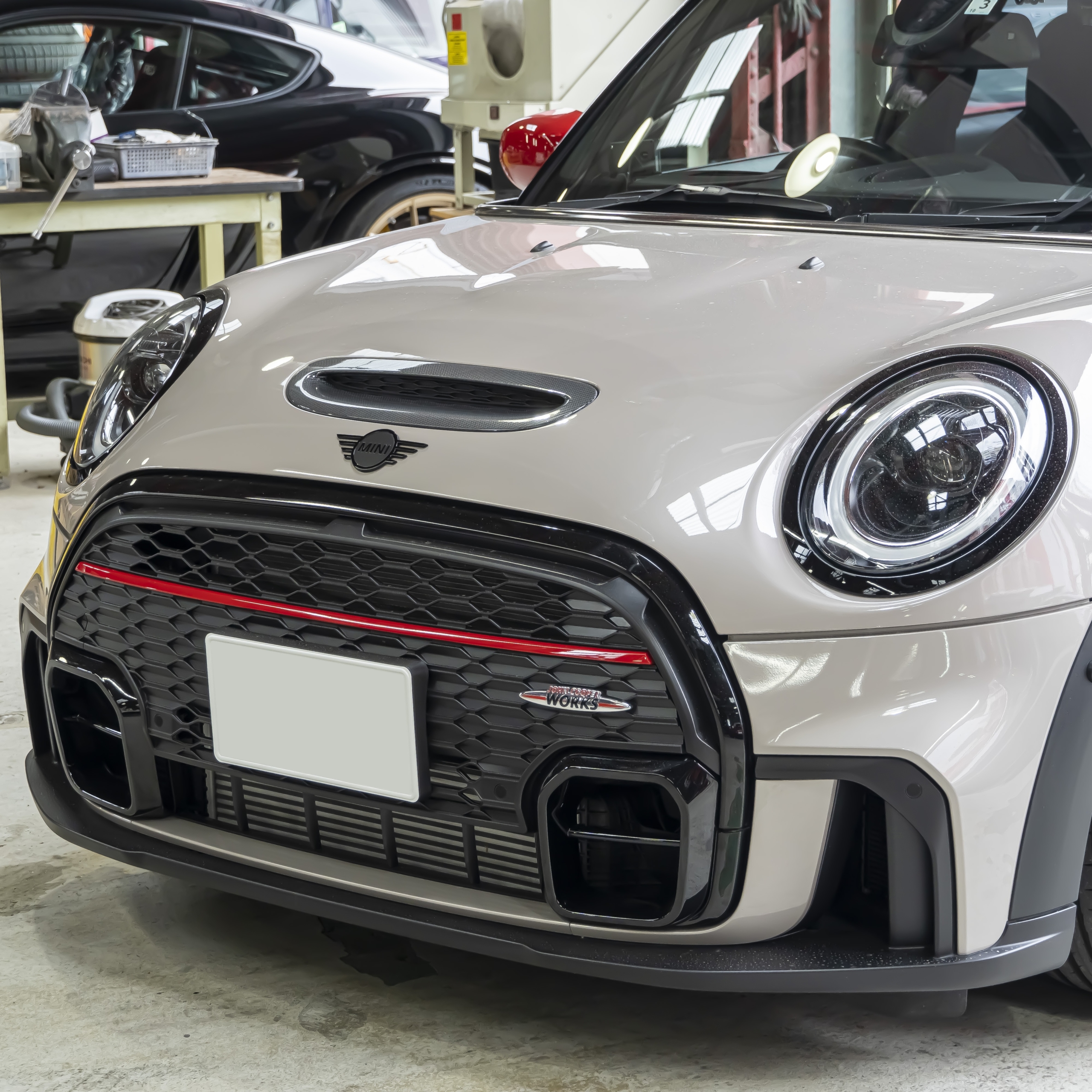MINI F56 JCW LCI2×K&Nフィルター・AMZECHS インテークキット取り付け! ボンド大阪