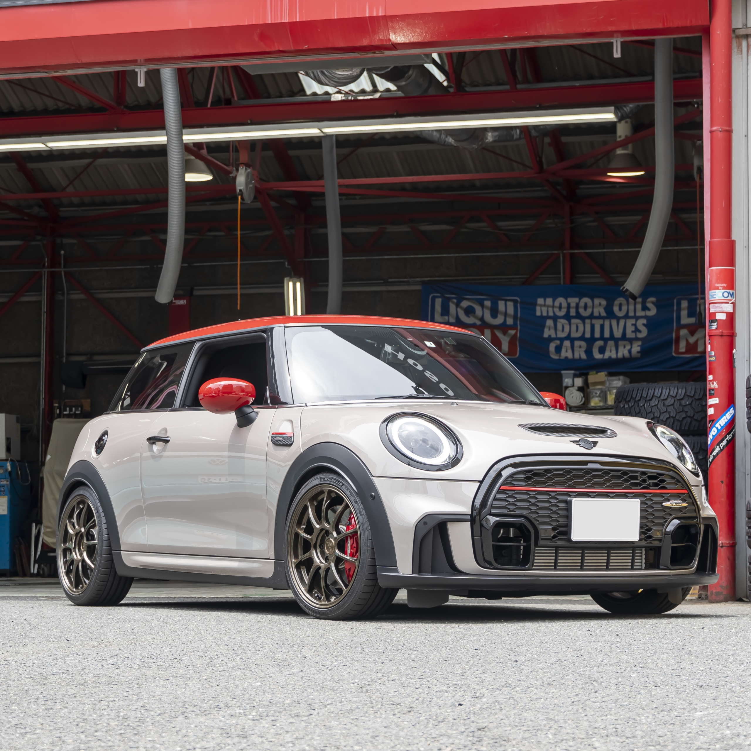 MINI F56 JCW LCI2×K&Nフィルター・AMZECHS インテークキット取り付け! ボンド大阪