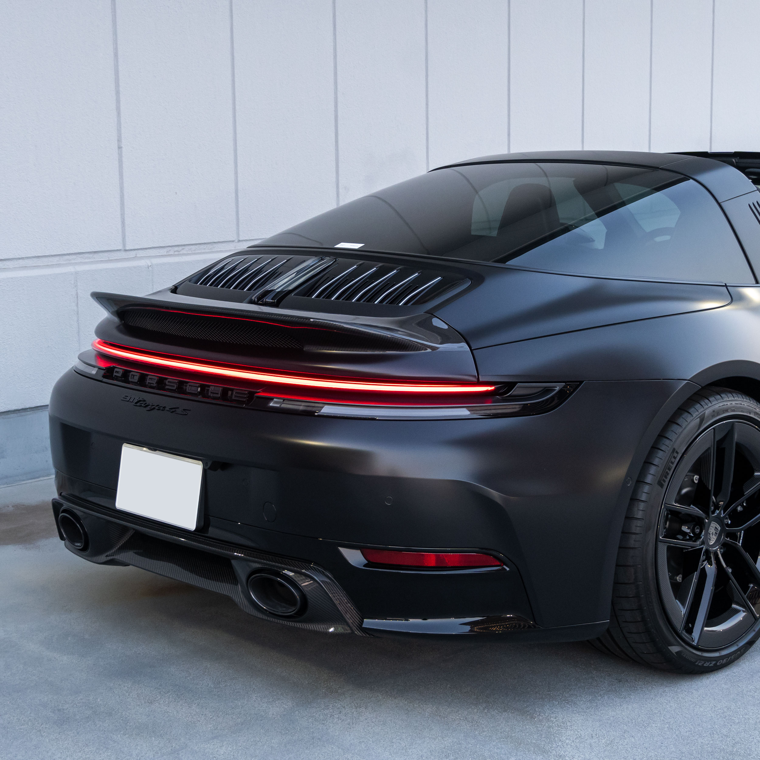 ポルシェ 992.2 マットブラック エアロ カスタム
