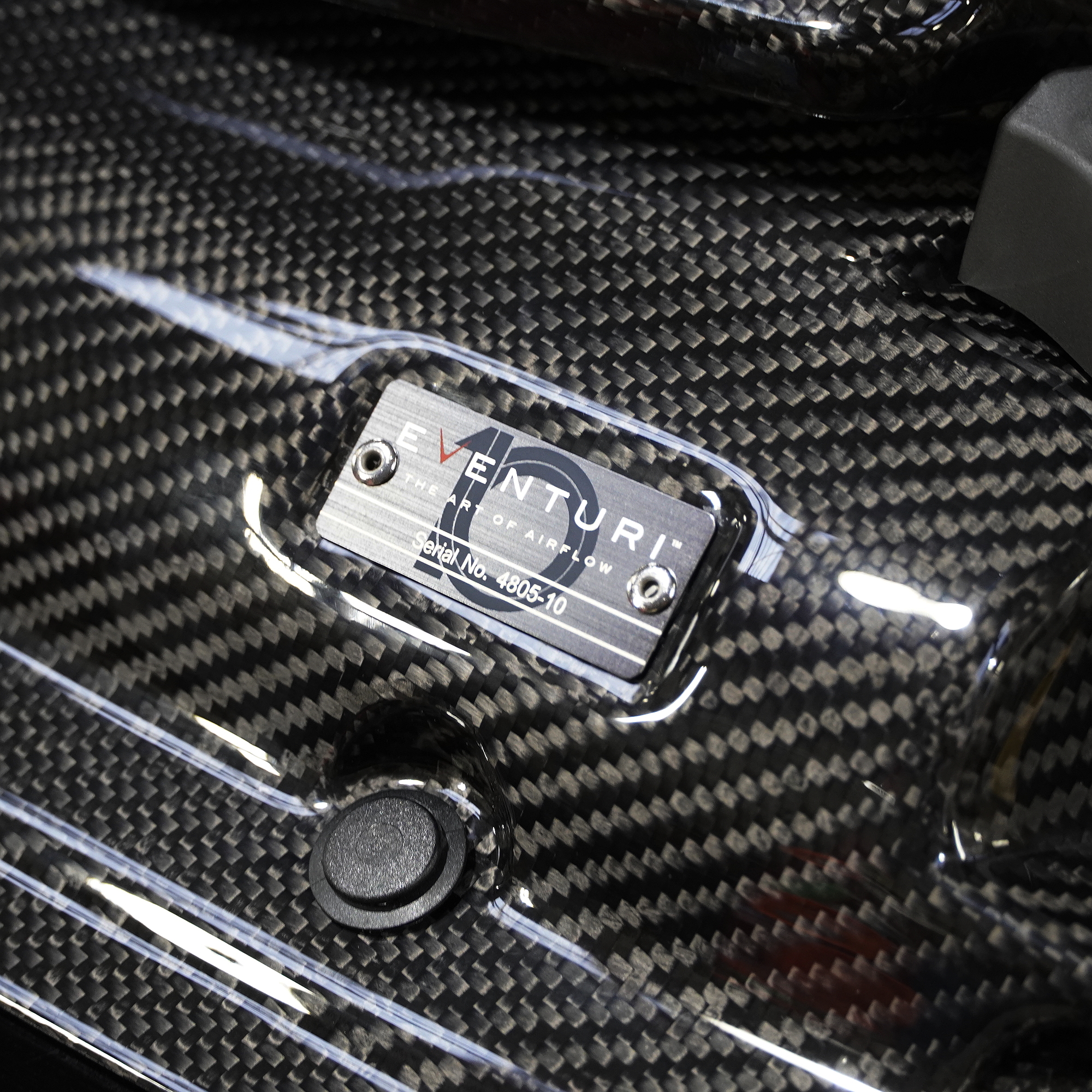 アウディ RS6 MANSORY AKRAPOVICマフラー EVENTURI AL13 カスタム bond大阪 ボンドカーズ ボンドグループ