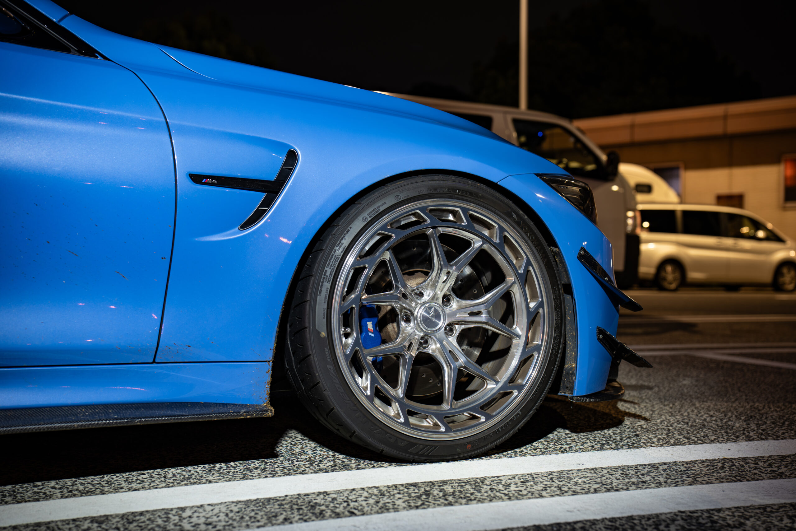 ナイトミーティング BMW F82M4 F80M3 E60M5 V10 10連スロットル カスタム AKフォージド BCフォージド BBS ボンド大阪 ボンドカーズ