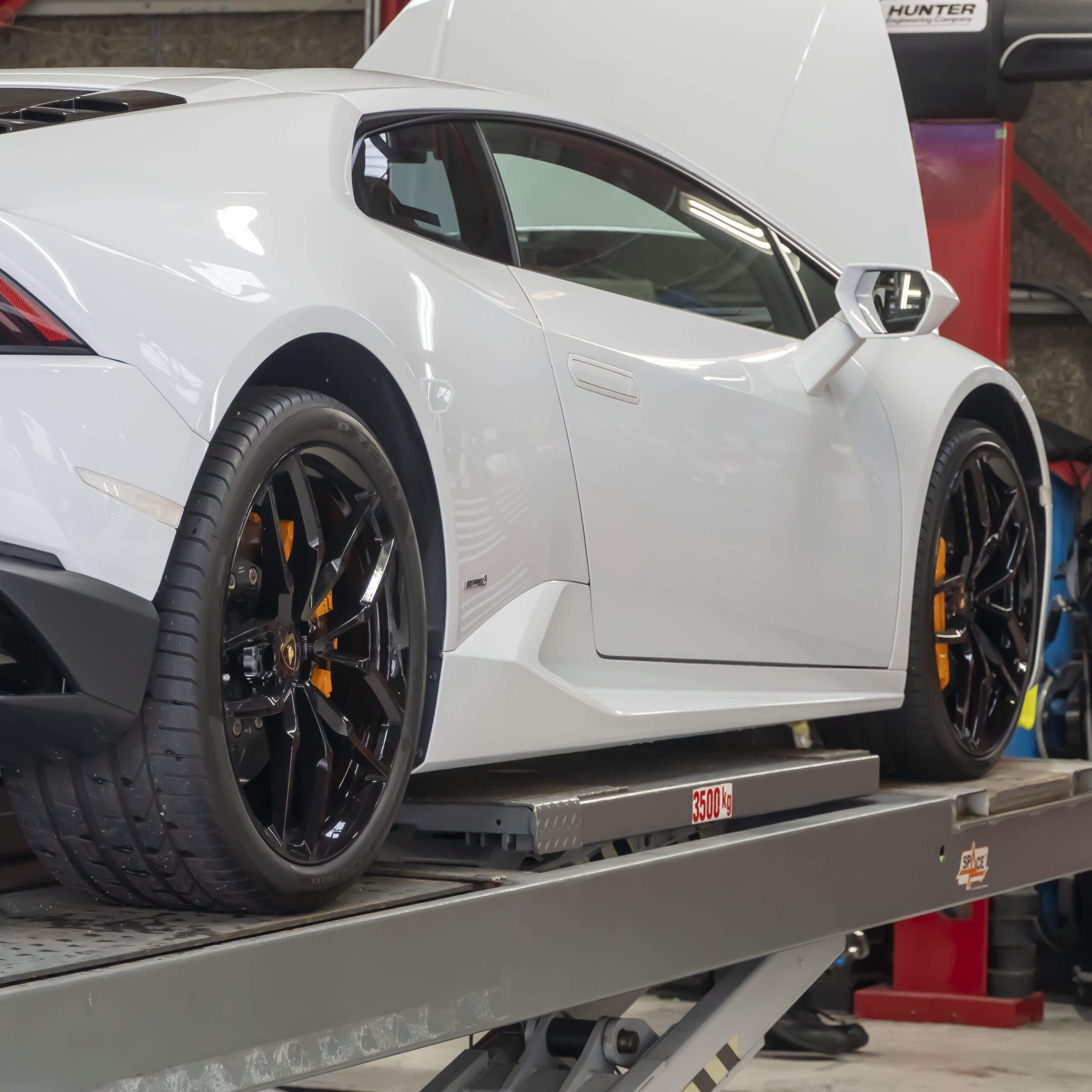 ランボルギーニ ウラカン×NOVITEC ASR etc. ボンド大阪