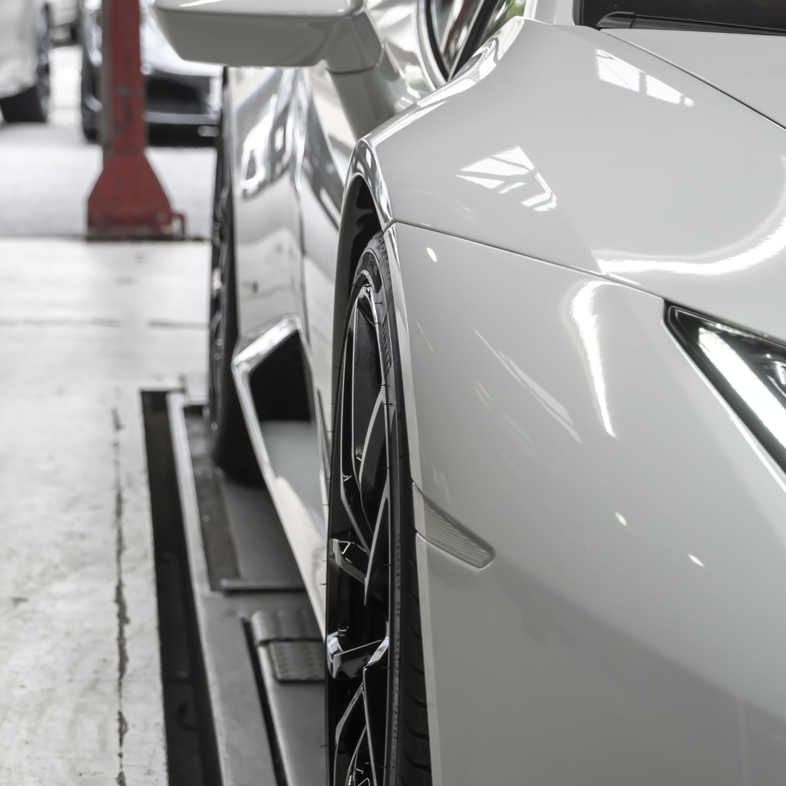 ランボルギーニ ウラカン×NOVITEC ASR etc. ボンド大阪