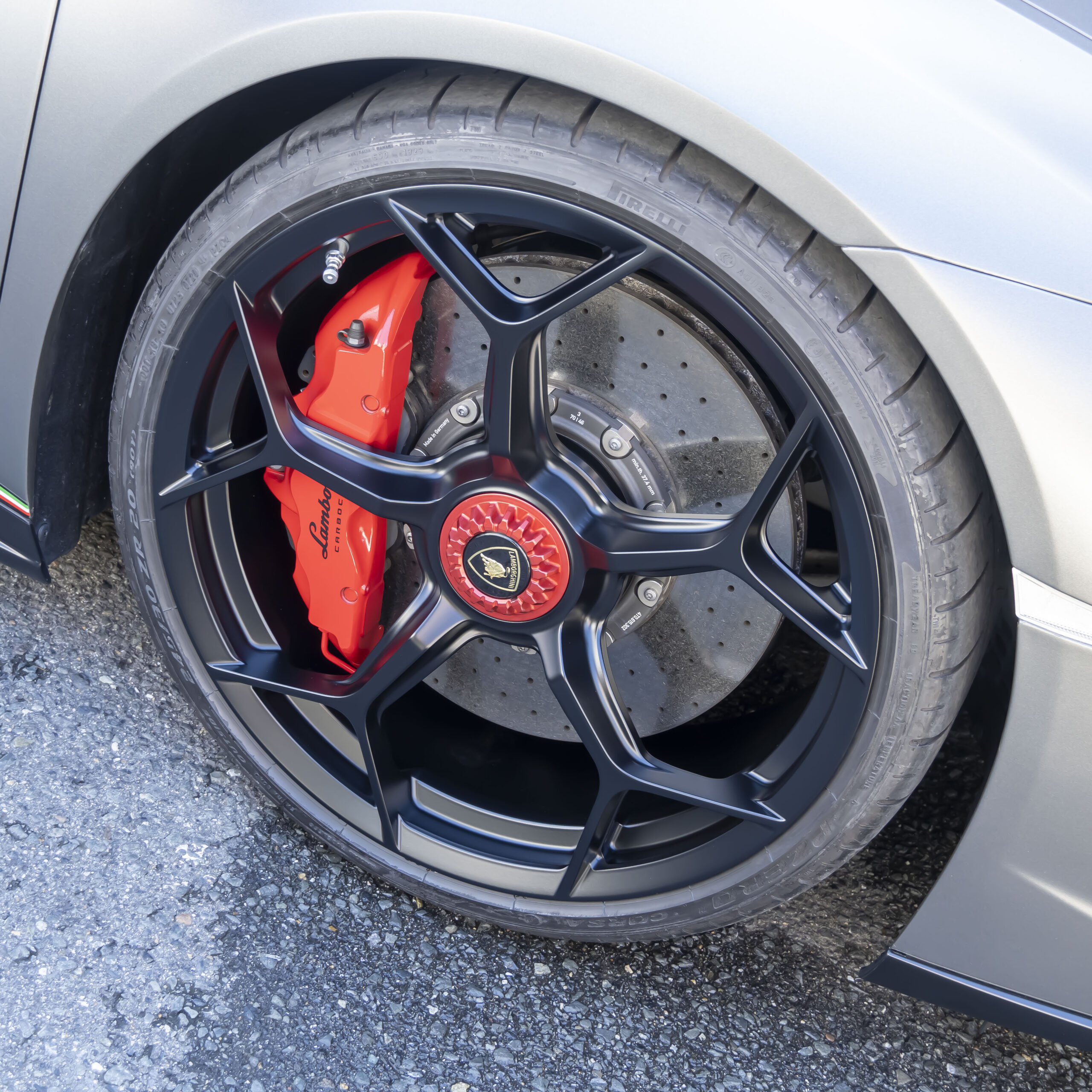 ランボルギーニ ウラカン×NOVITEC ASR etc. ボンド大阪