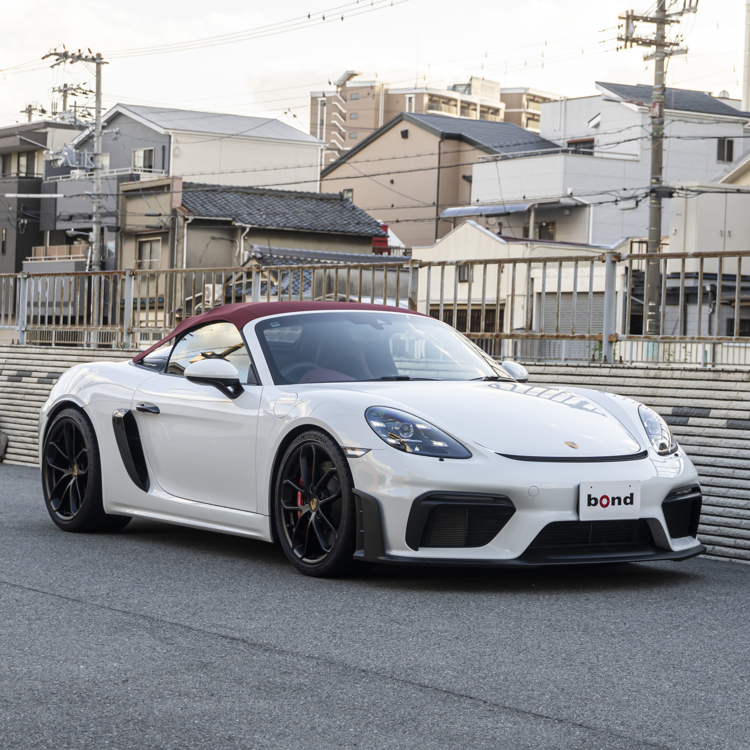 Porsche 718 Spiderにダックテール取り付け！ ボンド大阪