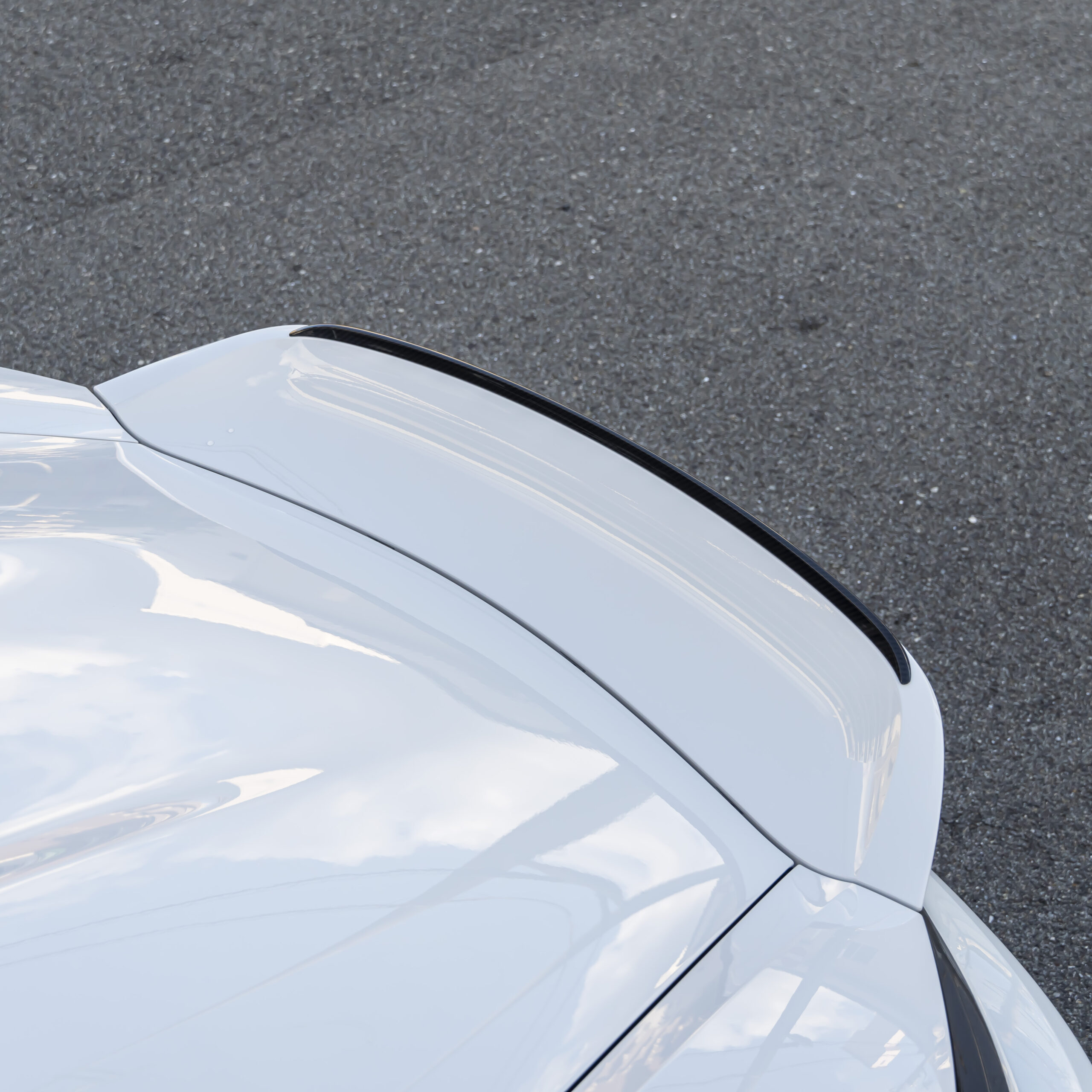 Porsche 718 Spiderにダックテール取り付け！ ボンド大阪