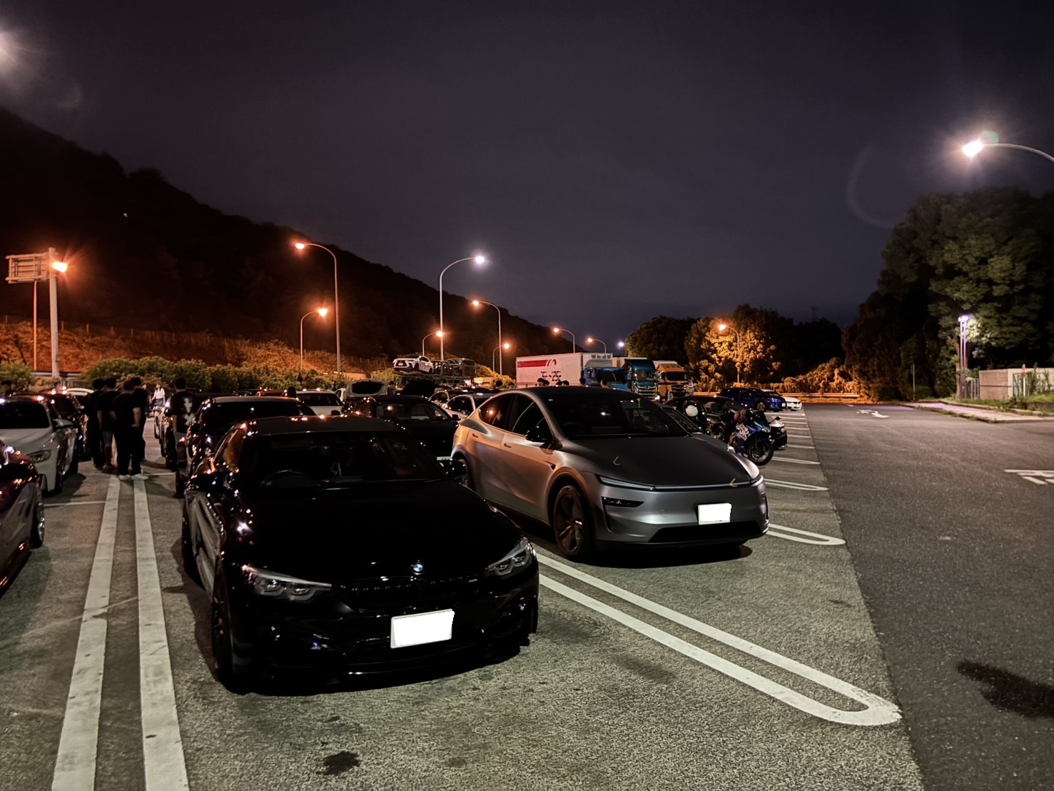 ナイトミーティング BMW F82M4 F80M3 E60M5 V10 10連スロットル カスタム AKフォージド BCフォージド BBS ボンド大阪 ボンドカーズ