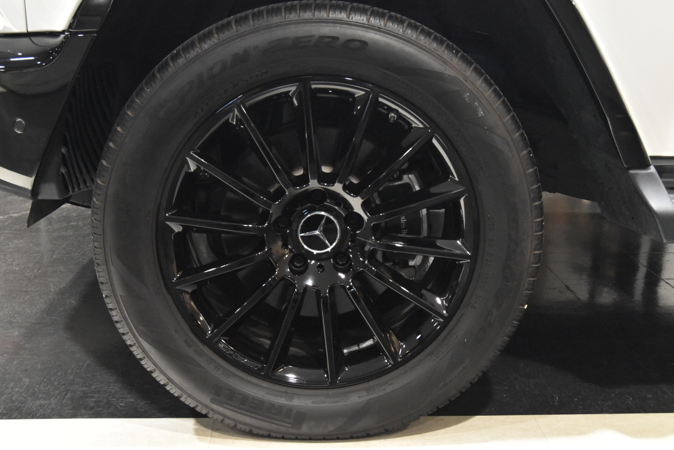 Mベンツ　G400d　MANUFAKTUR Edition　ナイトパッケージ　右ハンドル　ボンド大阪　ボンドカーズ