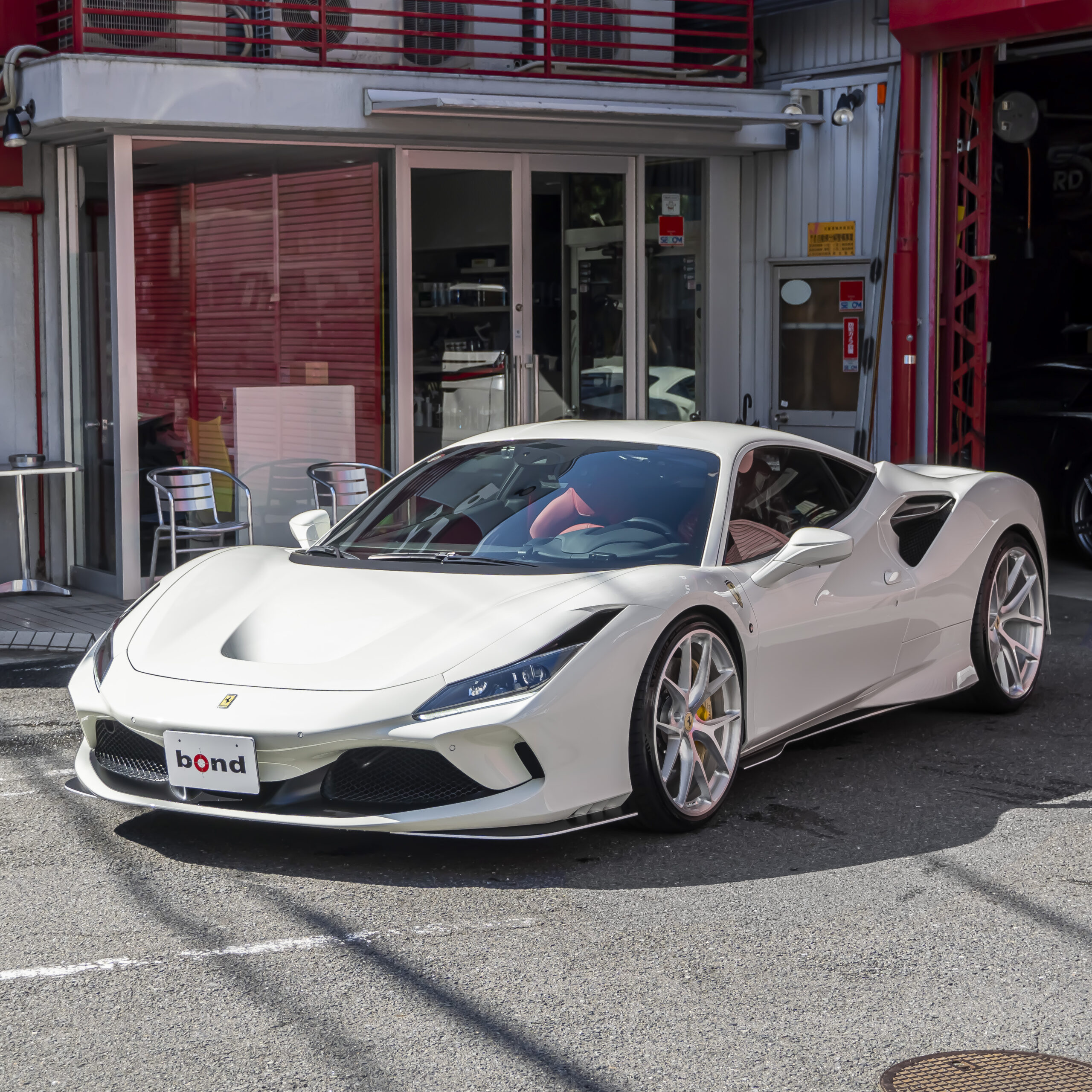 Ferrari F8 Tributo×HRE P101装着！ ボンド大阪