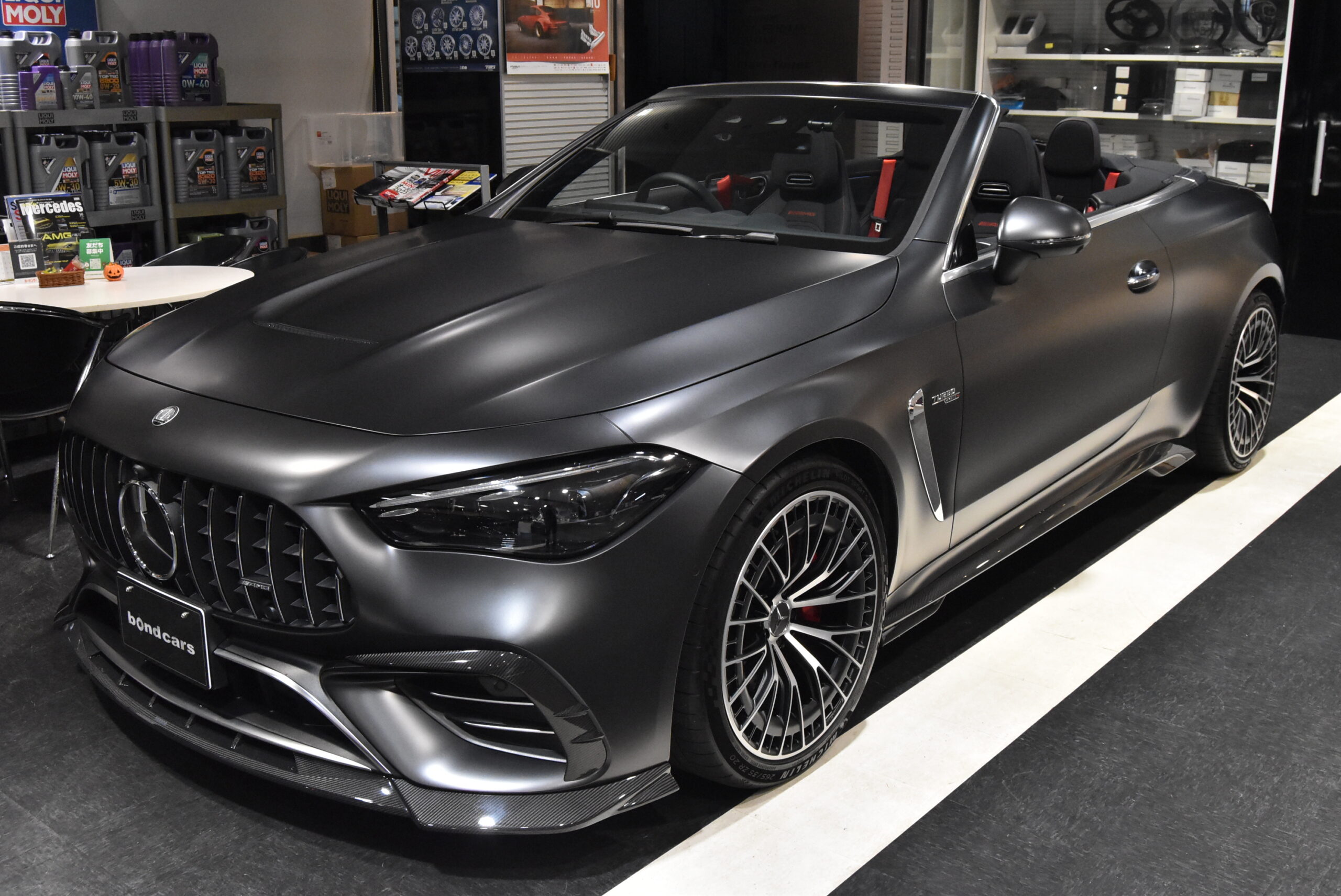 メルセデスAMG　CLE53　カブリオレ　ワンオーナー ダイナミックパッケージ エクスクルーシブパッケージ レッドソフトトップ SOOQOOカーボンエアロ