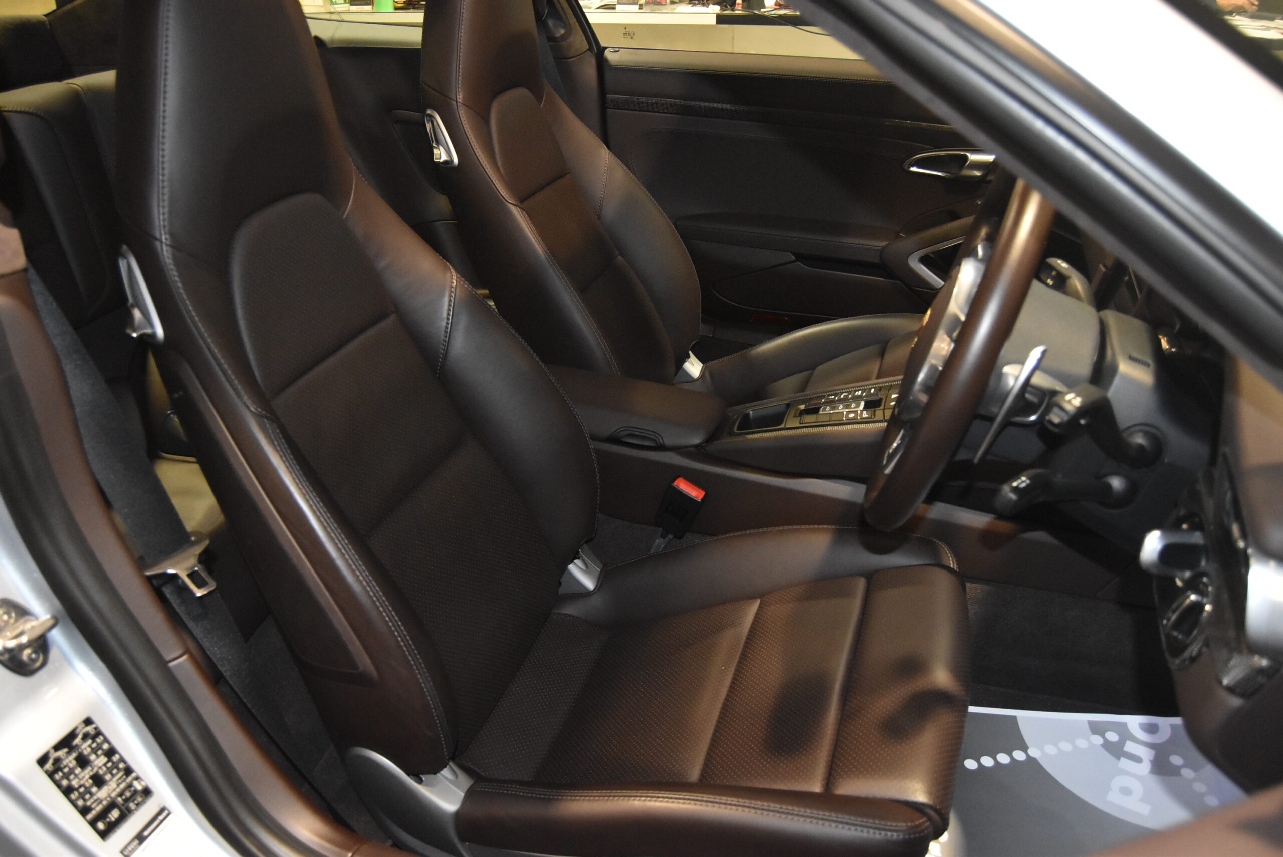 991.1 TURBO S PDLS+ スライディングサンルーフ エントリー&ドライブ ブラウンインテリア カーボンインテリア スポーツステアリング カロッツェリアナビ
