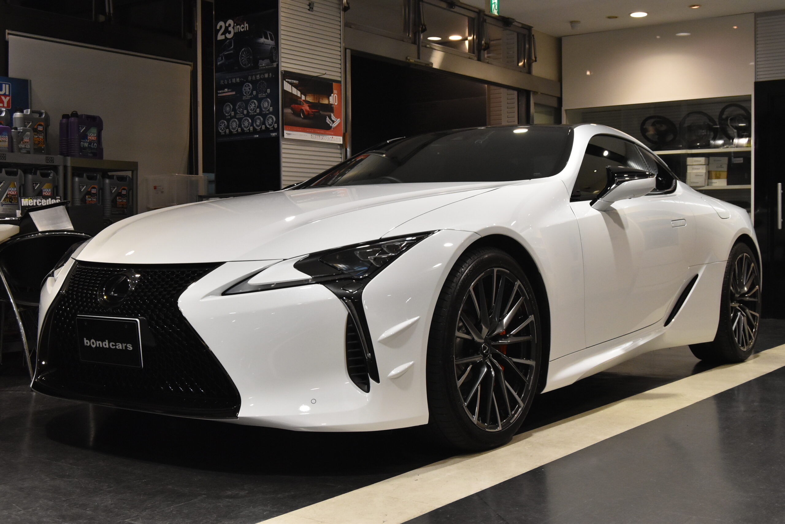 ＬＥＸＵＳ　ＬＣ５００　Ｓパッケージ　ホワイトノーヴァガラスフレーク パフォーマンスアップグレードパッケージ オレンジキャリパー ２１インチＯＰアルミホイール ヘッドアップディスプレイ