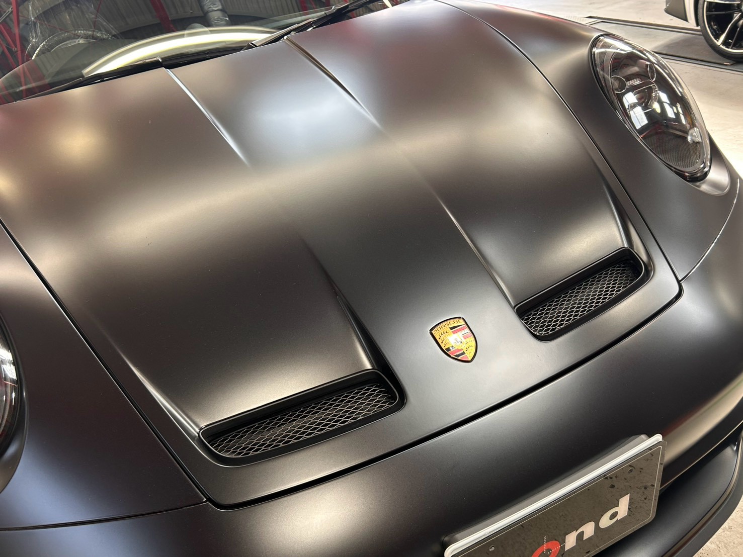 ポルシェ　992　GT3　センターロック　ミシュラン　タイヤ交換
