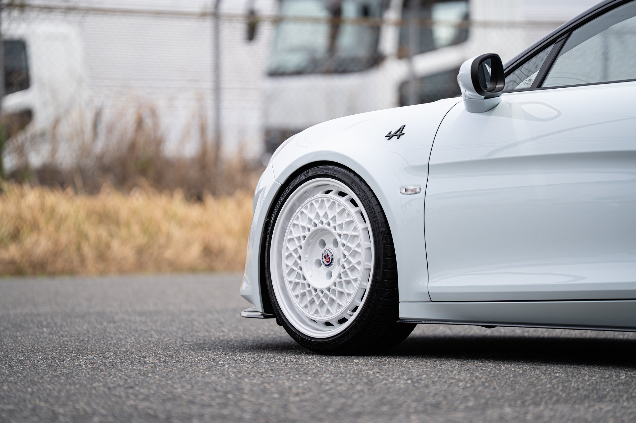 Alpine A110R フロントフェンダー クリアランス