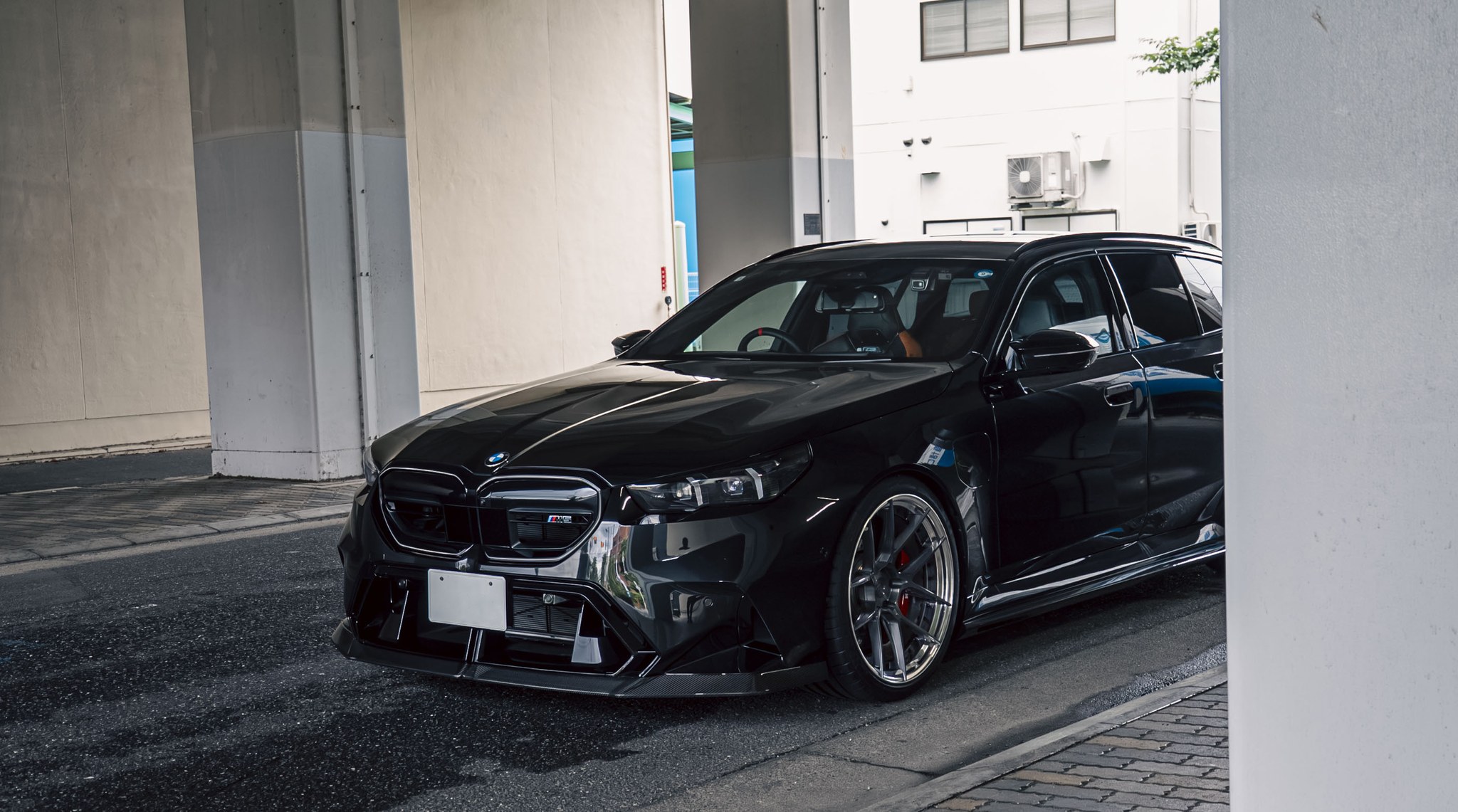 BMW M5 Touring G99 カスタム フロント