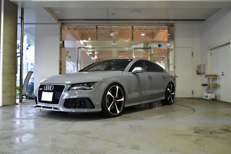 アウディ　RS7　H&R　ローダウン
