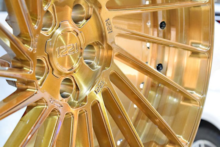 鍛造ホイール　ランボルギーニ　ウラカン　アメ鍛　ADV.1　HRE