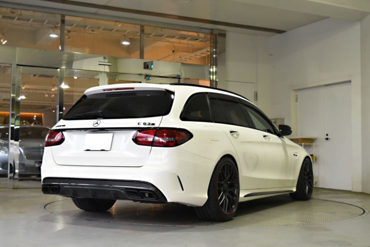 AMG C63　ワゴン　ブラックアウト　スモークテール