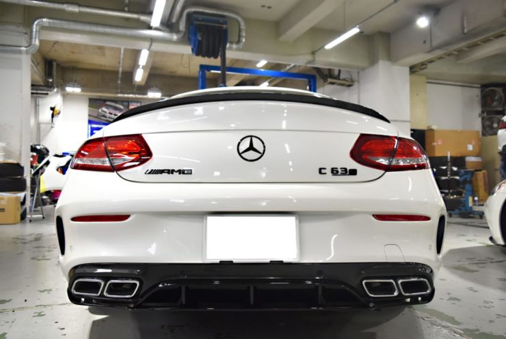 C63　C63S　クーペ　カーボンパッケージ　ブラックアウト　エンブレムペイント