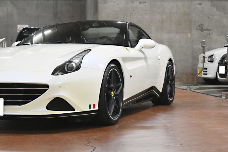 フェラーリ　カリフォルニアT　ローダウン　車高調整　ダウンサス　458　488　F12
