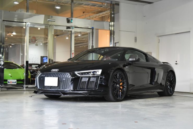 R8 フロントスポイラー　カーボン