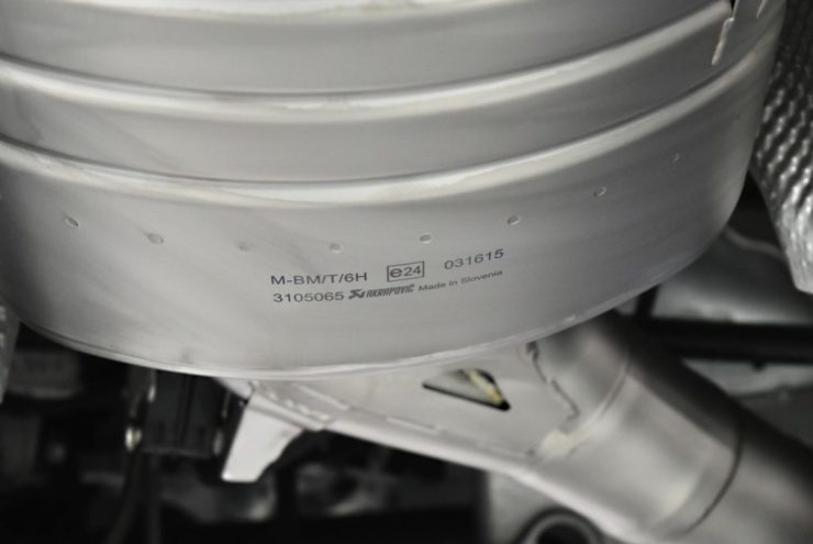 BMW　M3　M4　M6　アクラポ　マフラー　チタンマフラー