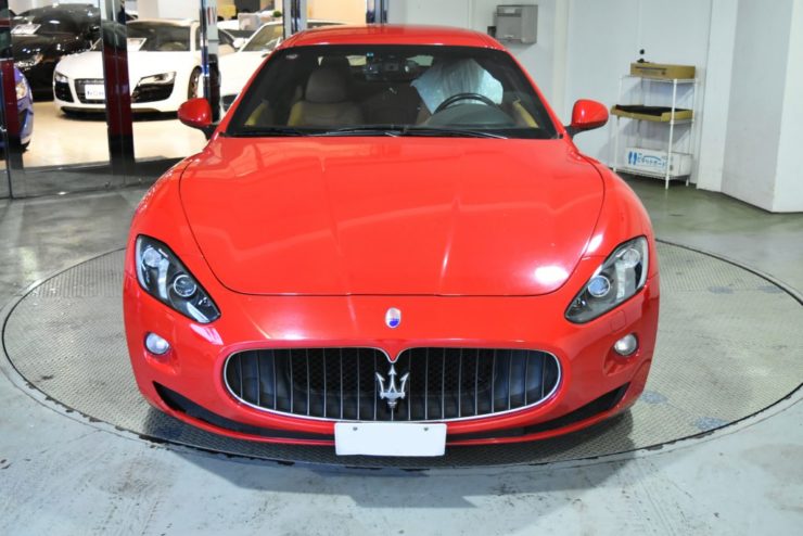 MASERATI ｸﾞﾗﾝﾄｩｰﾘｽﾞﾓ　カスタム　ヘッドライト