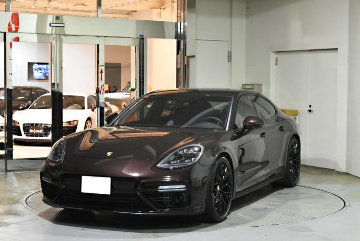 ポルシェ　パナメーラ　971　ローダウン　22インチ　HRE　ハイパーフォージド