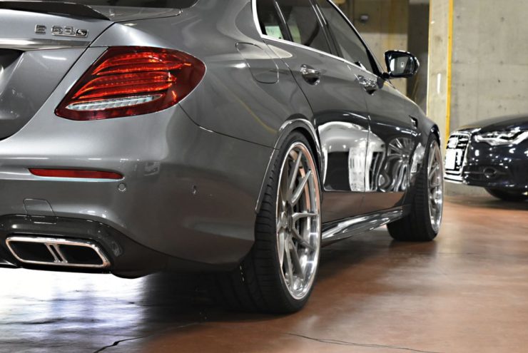 AMG E63 W213 21インチ　ローダウン　カスタム　ホイール　マフラー