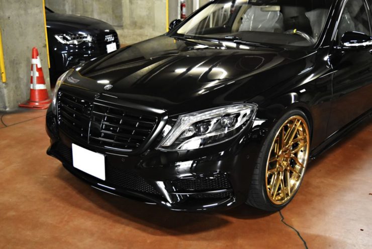 W222　S63　S550　ブラックアウト　ローダウン　22インチ　スモークペイント