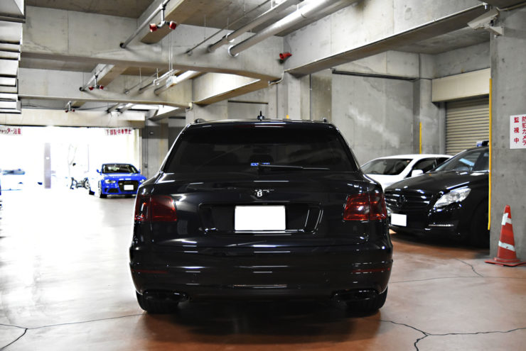 ベントレー　ベンテイガ　V12仕様　マフラーカッター　ブラックアウト