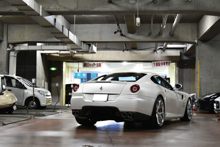 フェラーリ　599　F12　812　458　488　ホイール　ローダウン　マフラー