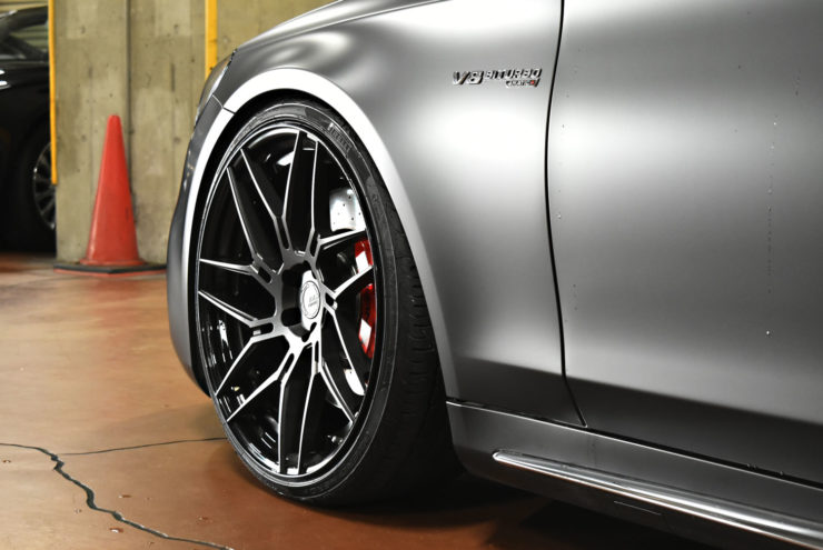 W222　ベンツ　AMG　ローダウン　ロワリング　iid　マットブラック　ブラックアウト