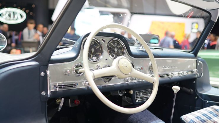 ブラバスクラシック　SL　新車　ジュネーブモーターショー