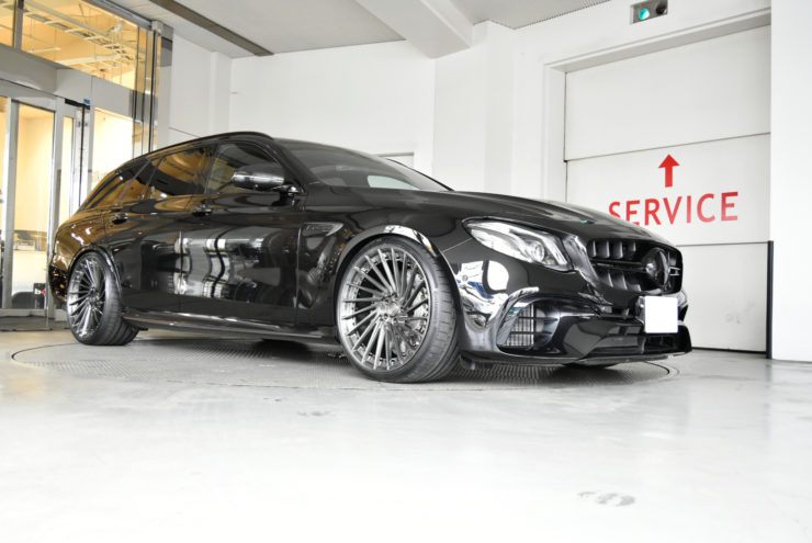 E63 ブラックアウト　カスタム