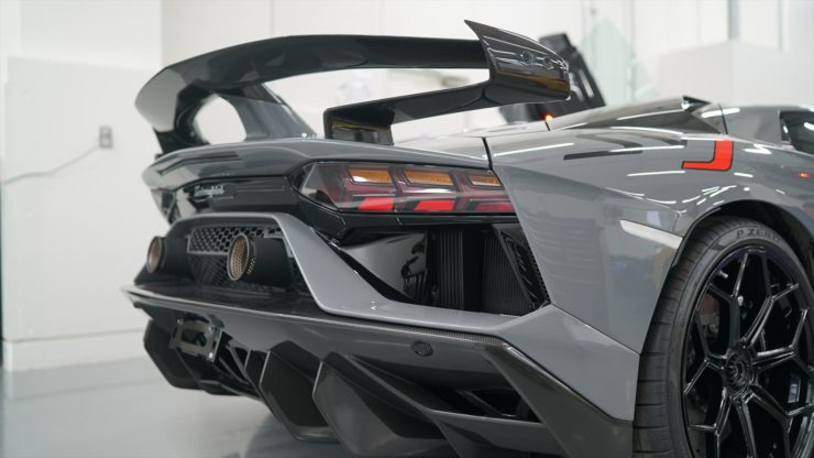 ランボルギーニ　アヴェンタドール　SV　SVJ　ナルドグレー　ローダウン　マフラー