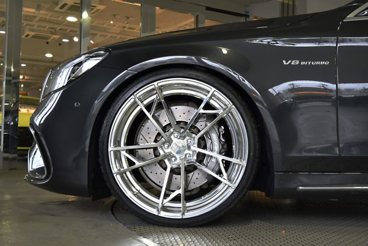 AMG S63 W222 ローダウン ブラックアウト ロティフォーム アメ鍛 22インチ