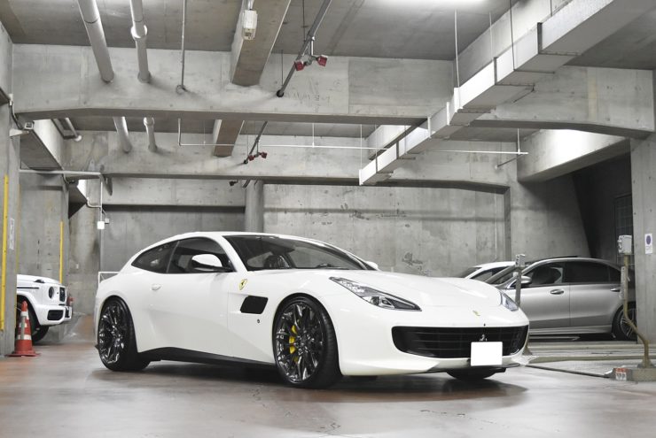 GTC4Lusso　カスタム　ホイール　22インチ　フェラーリ