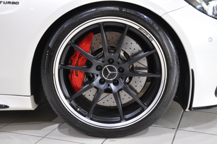 MercedesAMG AMG C63 エディション1　bond　カスタム　ドレスアップ　東京