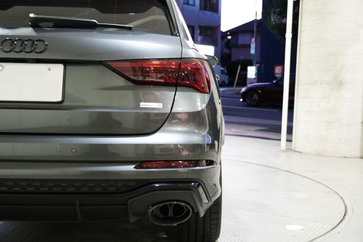 F3　RSQ3　カスタム　スモークフィルム　STEK　スモークレンズ