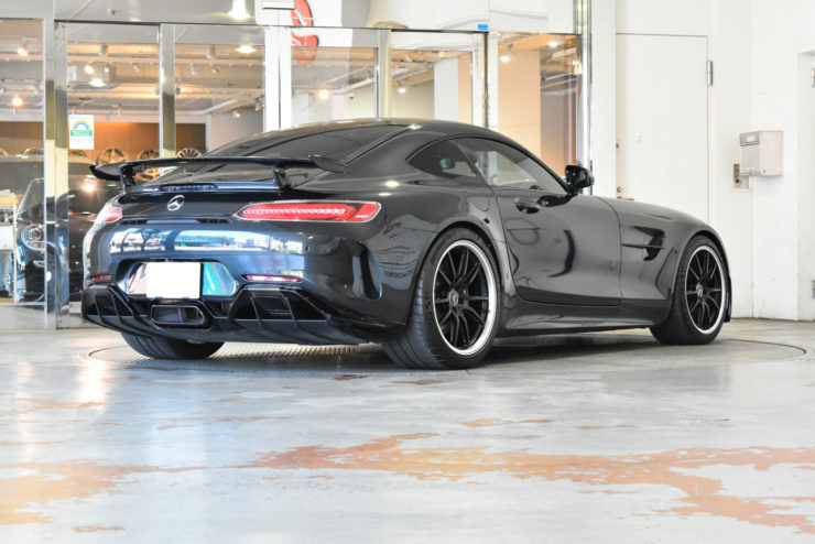 AMG GTR ローダウン　カスタム　ペイント　スペーサー　しぼ取り　ブラックアウト