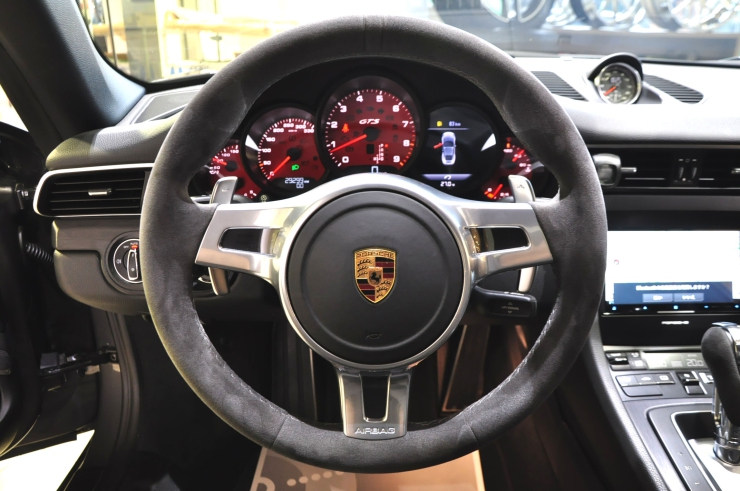 ポルシェ 911 991 カレラ カレラGTS NA センターロックホイール カスタム ドレスアップ bond ボンド 東京