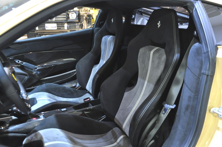 FERRARI 488 PISTA INOZETEK NOVITEC ROBERUTA Brilliant Capristo AL13 bond カスタム 中古車 販売 買取 東京 輸入車