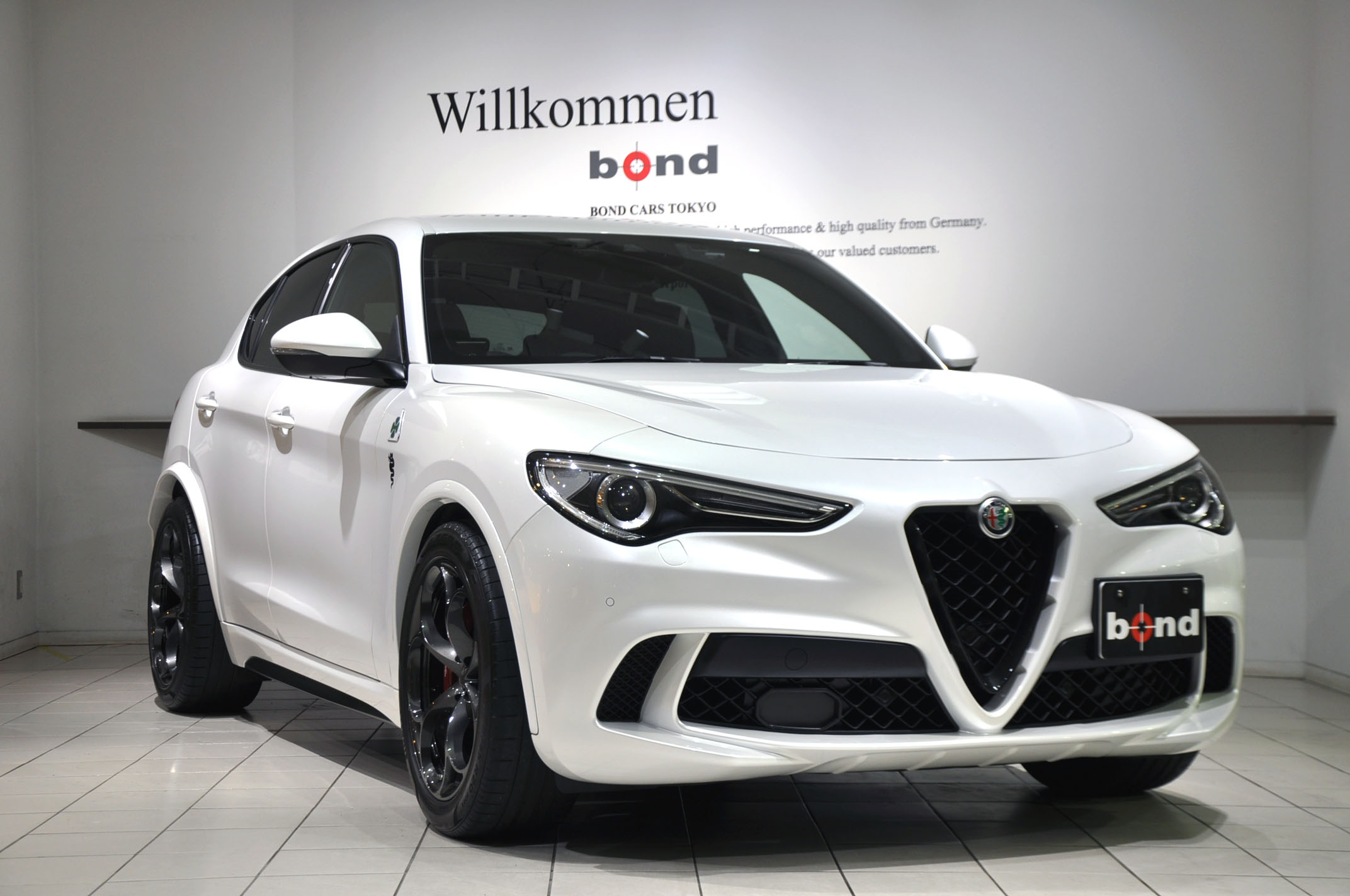 ALFA ROMEO STELVIO QUADRIFOGLIO アルファロメオ ステルヴィオ クアドリフォリオ カスタム アイバッハ bond ボンド 東京 輸入車 販売 買取 