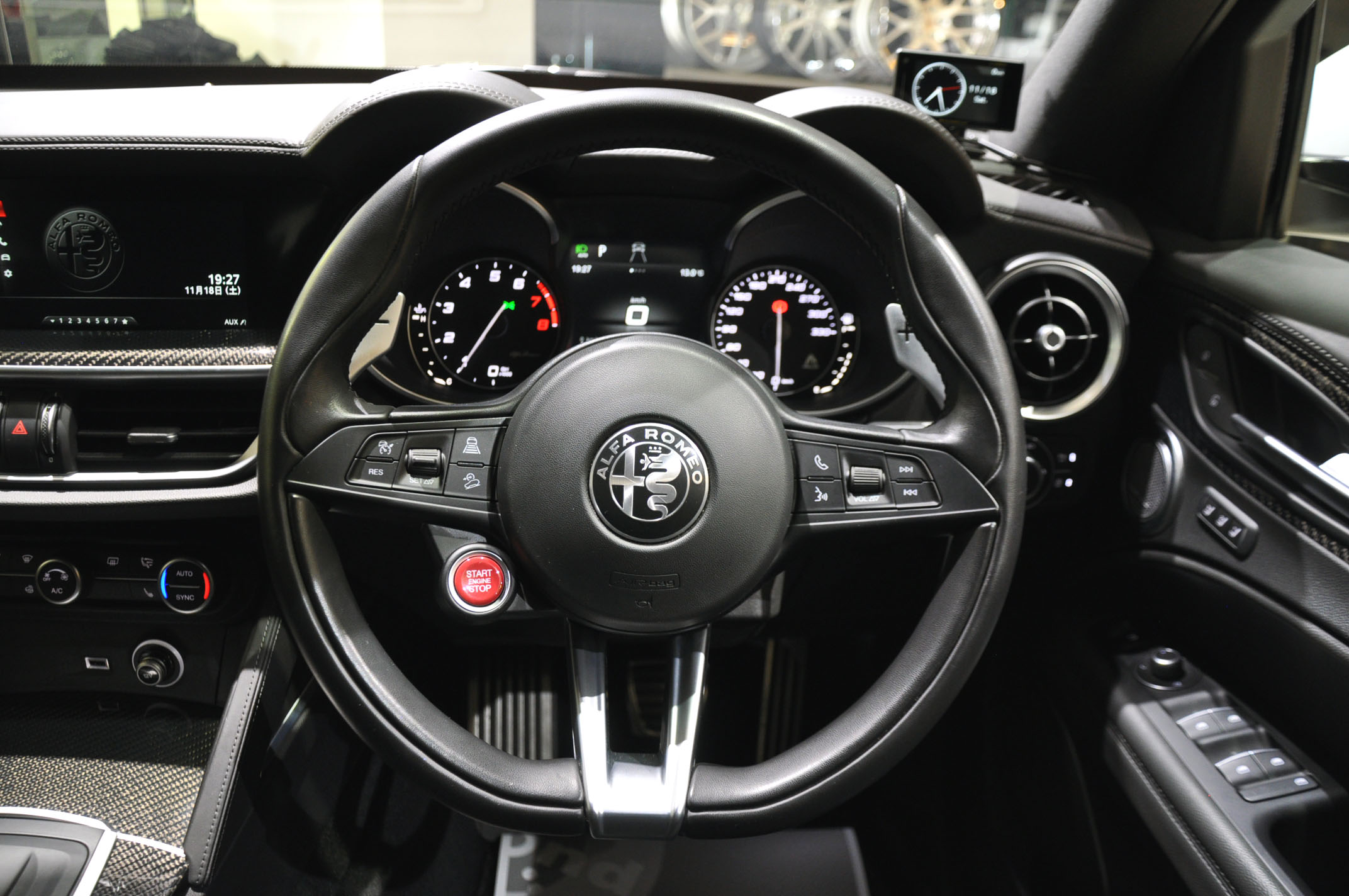 ALFA ROMEO STELVIO QUADRIFOGLIO アルファロメオ ステルヴィオ クアドリフォリオ カスタム アイバッハ bond ボンド 東京 輸入車 販売 買取 