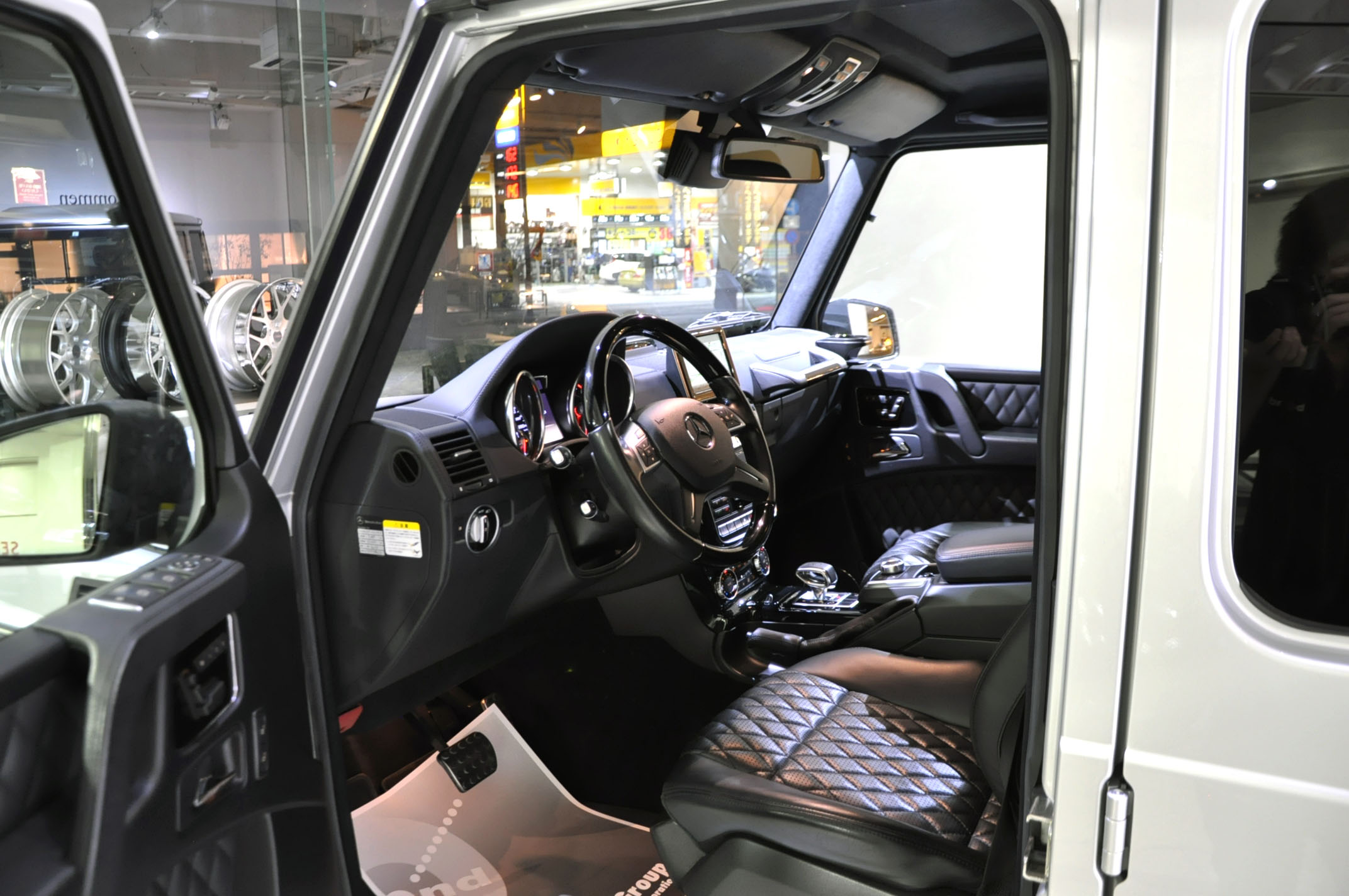 Mercedes Benz AMG Gclass G63 ベンツ Gクラス カスタム ドレスアップ bond ボンド 東京 輸入車 買取 販売 