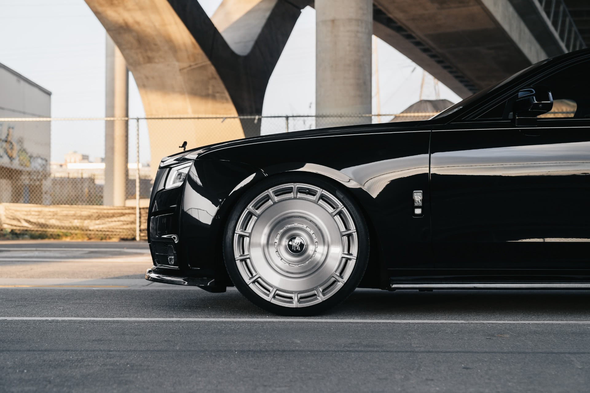 RollsRoyce　GHOST　ロールスロイス　ゴースト　カスタム　VOSSEN　ホイール　アメ鍛　
