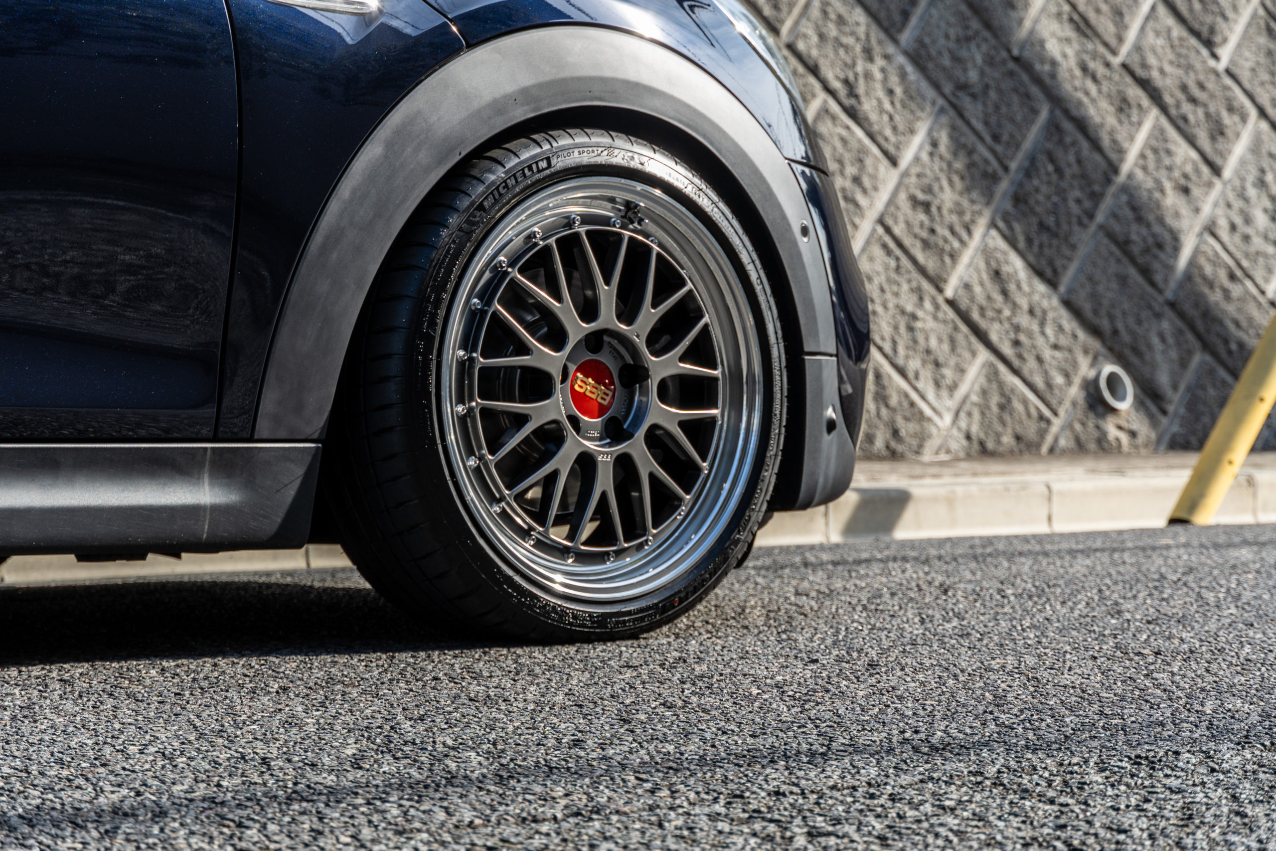 ミニ ホイール BBS LM ミシュラン クーパーS 車高調 KW STREETCONFORT ローダウン カスタム